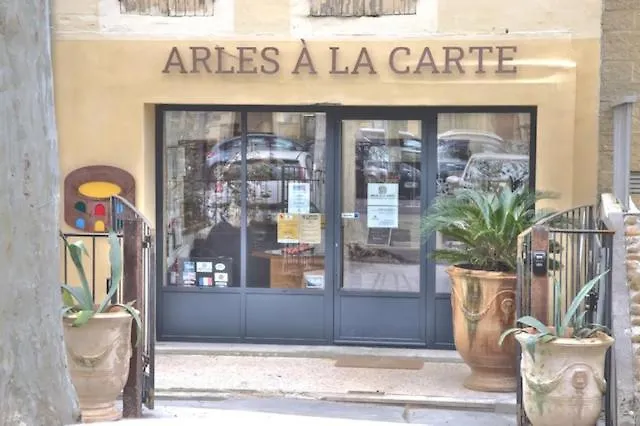 Appartement Suite Cote Sud Avec Terrasse En Centre Ville Arles